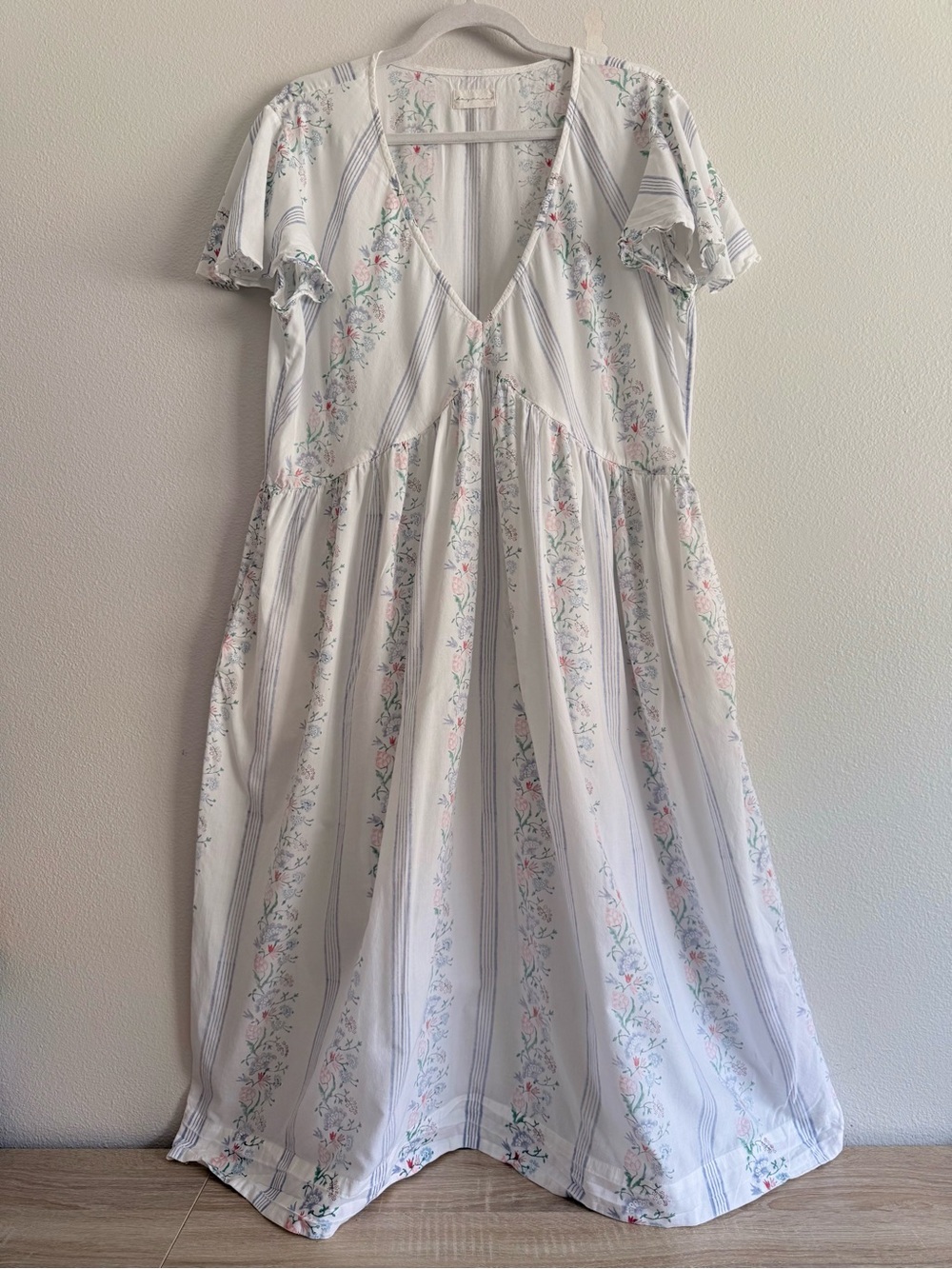 Daydress UK V-Neck Flutter Sleeve Midi Dress Sz L cotton dainty florals